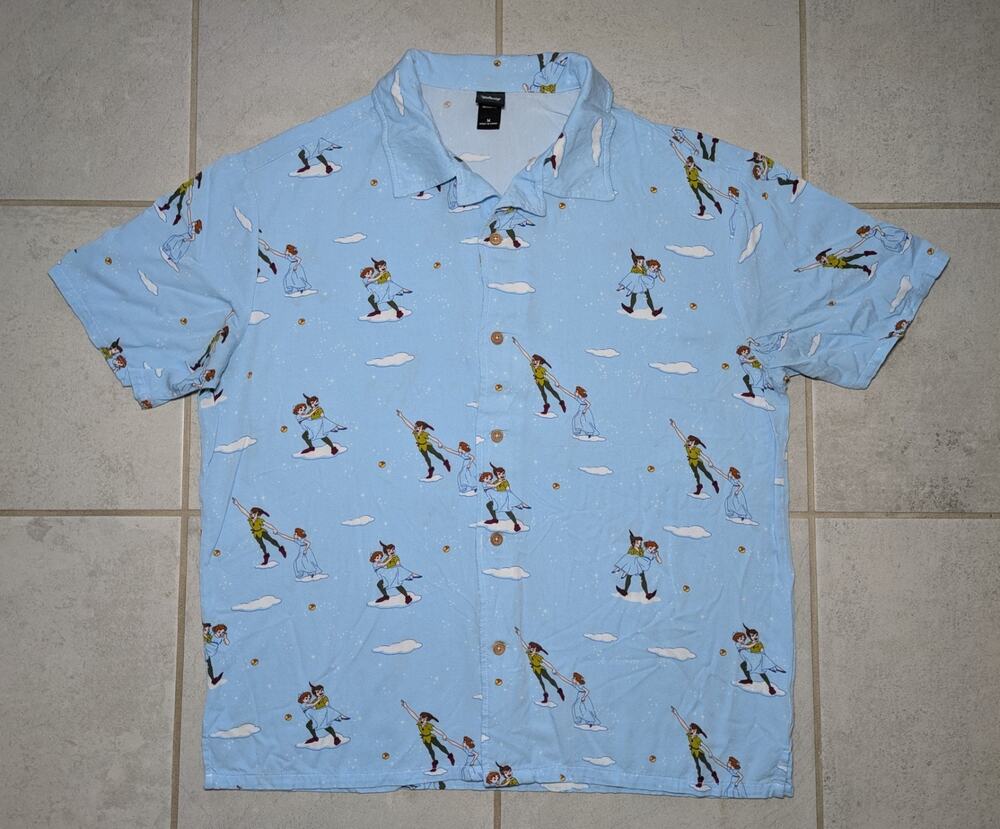 Disney Men's Medium Button Shirt Blue Peter Pan Wendy Flying Rayon Short Sleeve